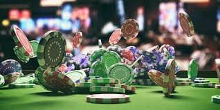 Live-dealer studio broadcast on qq1221 slot MSC showing blackjack table with multiple camera angles